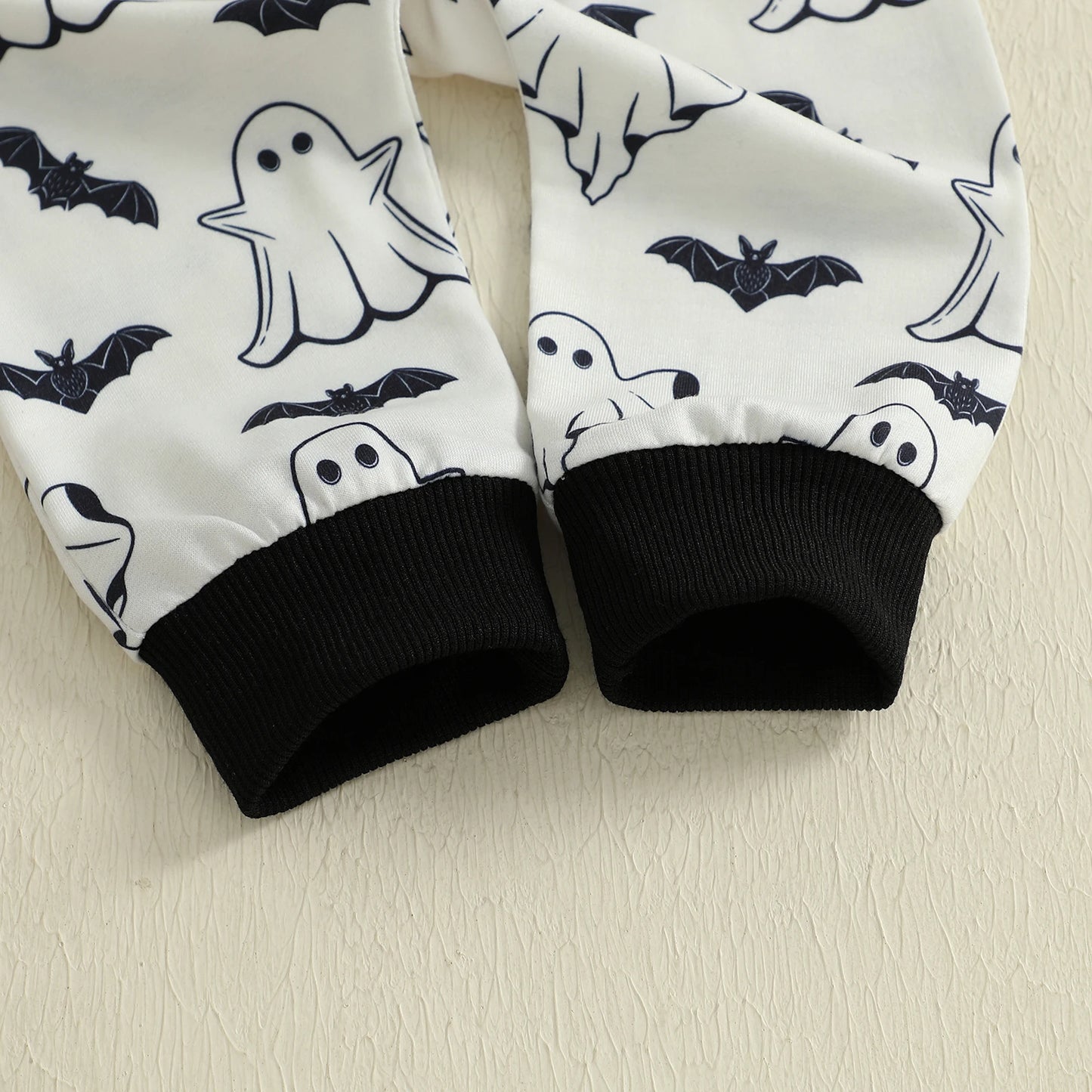 Baby Ghost & Bat Print Outfit – Halloween/Fall – Long Sleeve Sweatshirt & Pants Set